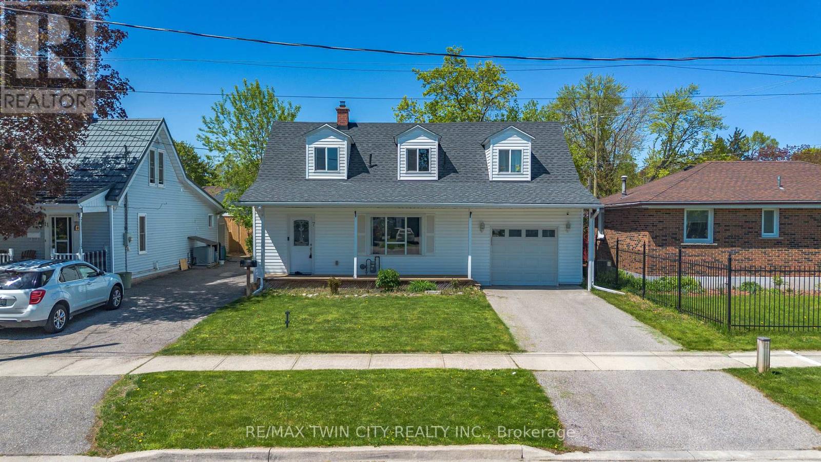 7 WINSTON AVENUE