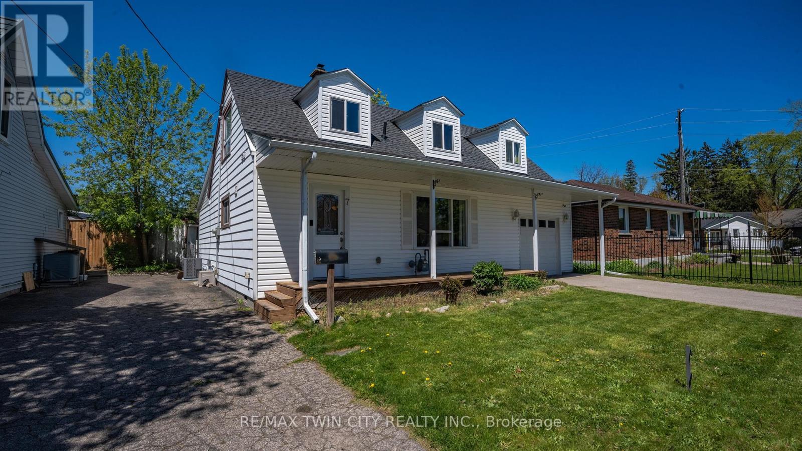 7 WINSTON AVENUE