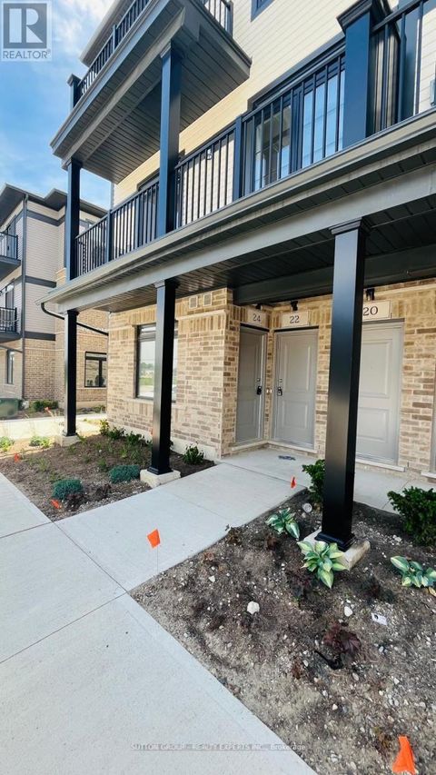 24 LOMOND LANE Kitchener ON N2R1R7