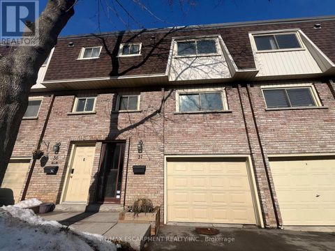 37 - 125 BONAVENTURE DRIVE Hamilton (Gilbert) ON L9C5Y5