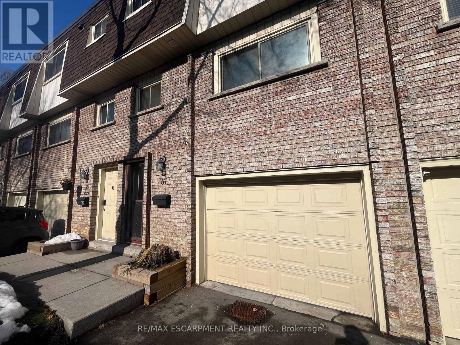 37 - 125 BONAVENTURE DRIVE