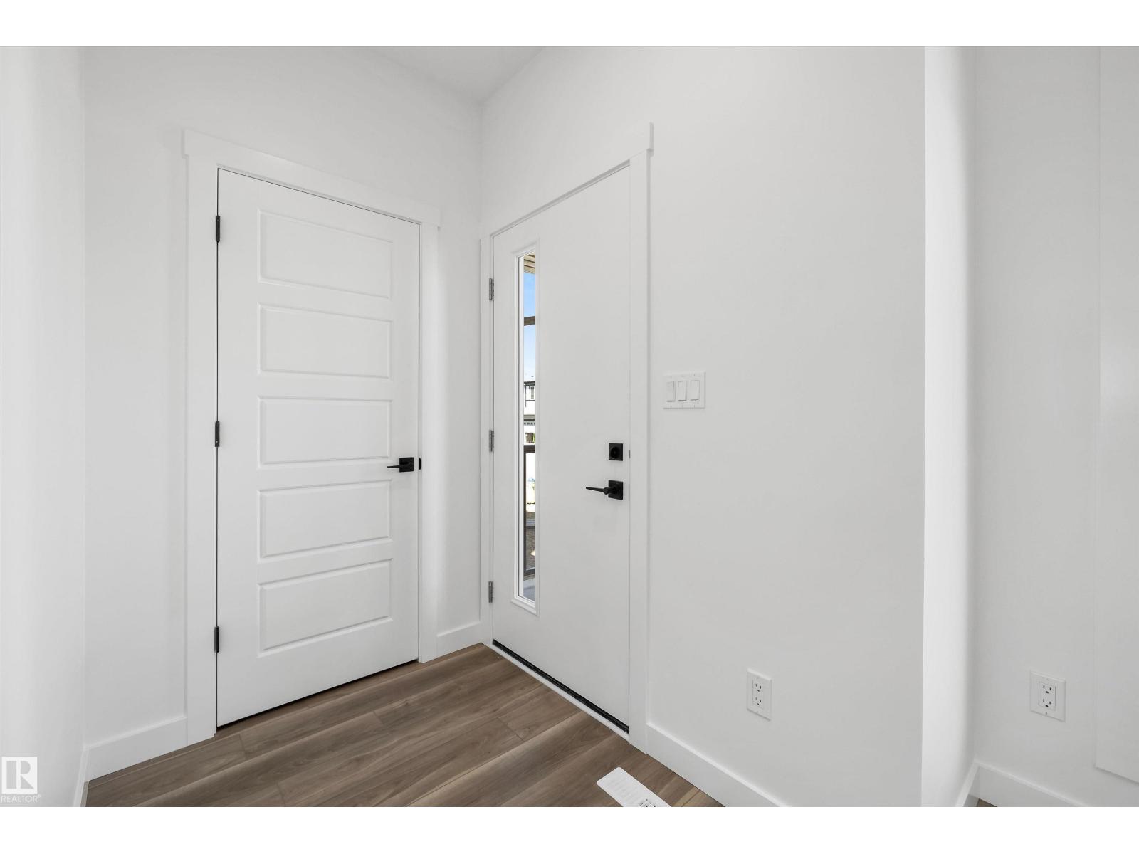 20631 43 AV NW