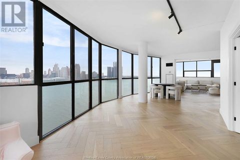 515 RIVERSIDE DRIVE West Unit# 1701 Windsor ON N9A7C3