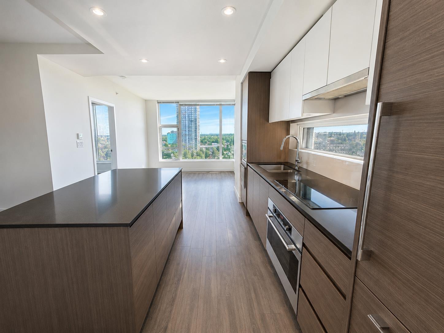 803 13615 FRASER HIGHWAY