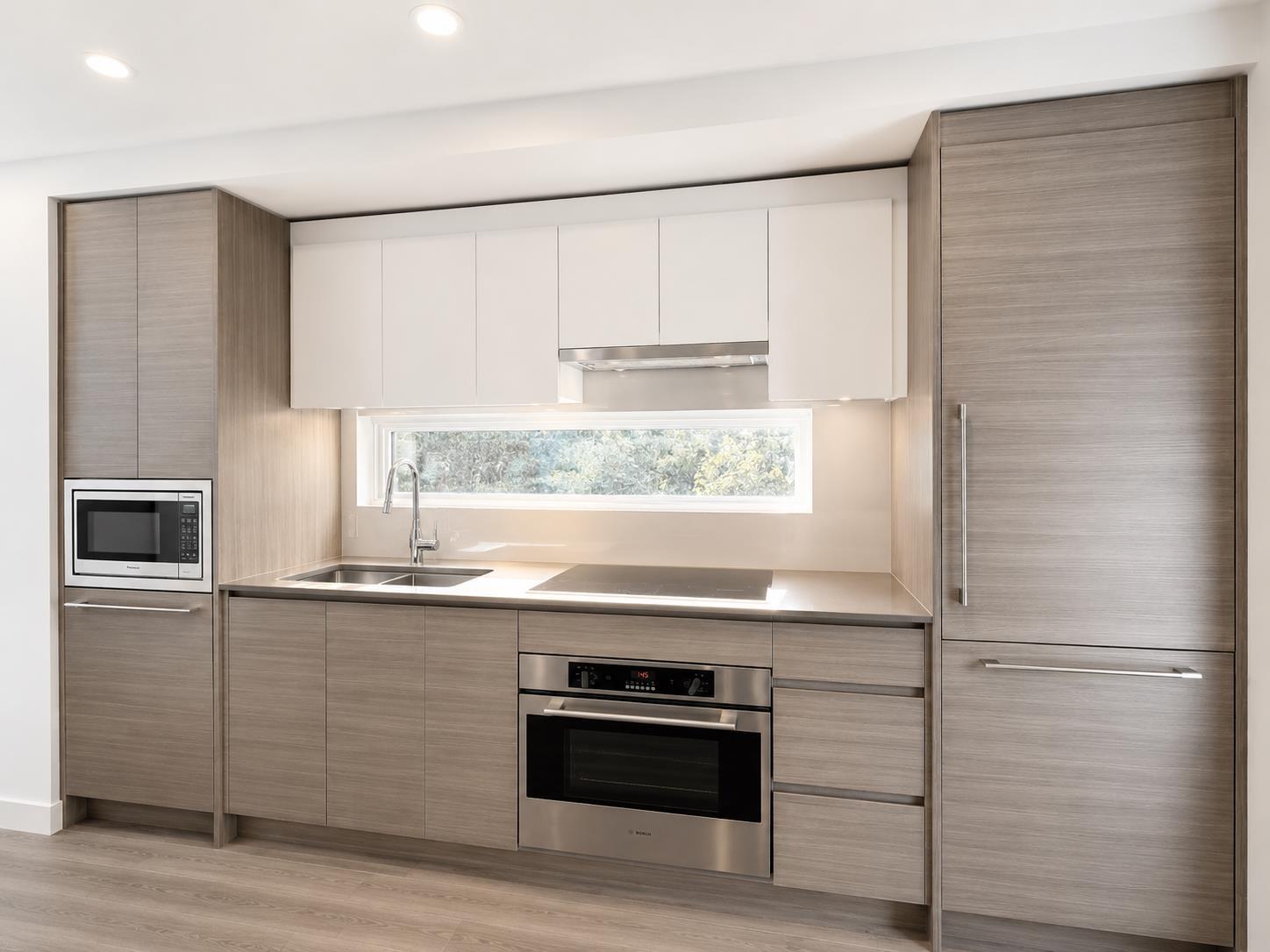 803 13615 FRASER HIGHWAY