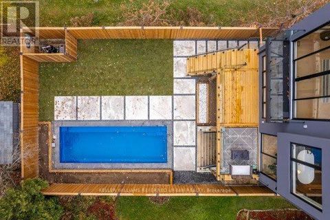 33 TWELFTH STREET Toronto (New Toronto) ON M8V3G8