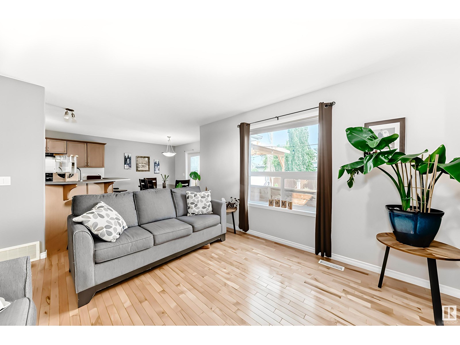 11832 168 AV NW