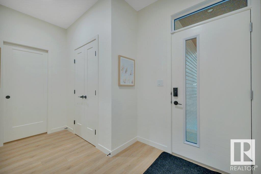 17371 100 ST NW