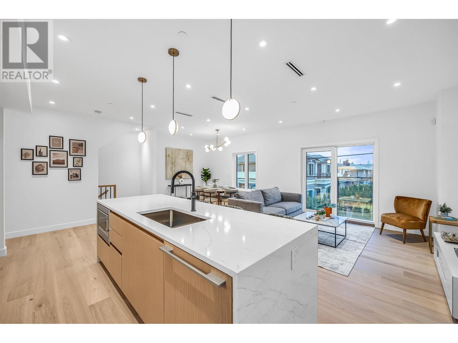 1012 W 52ND AVENUE