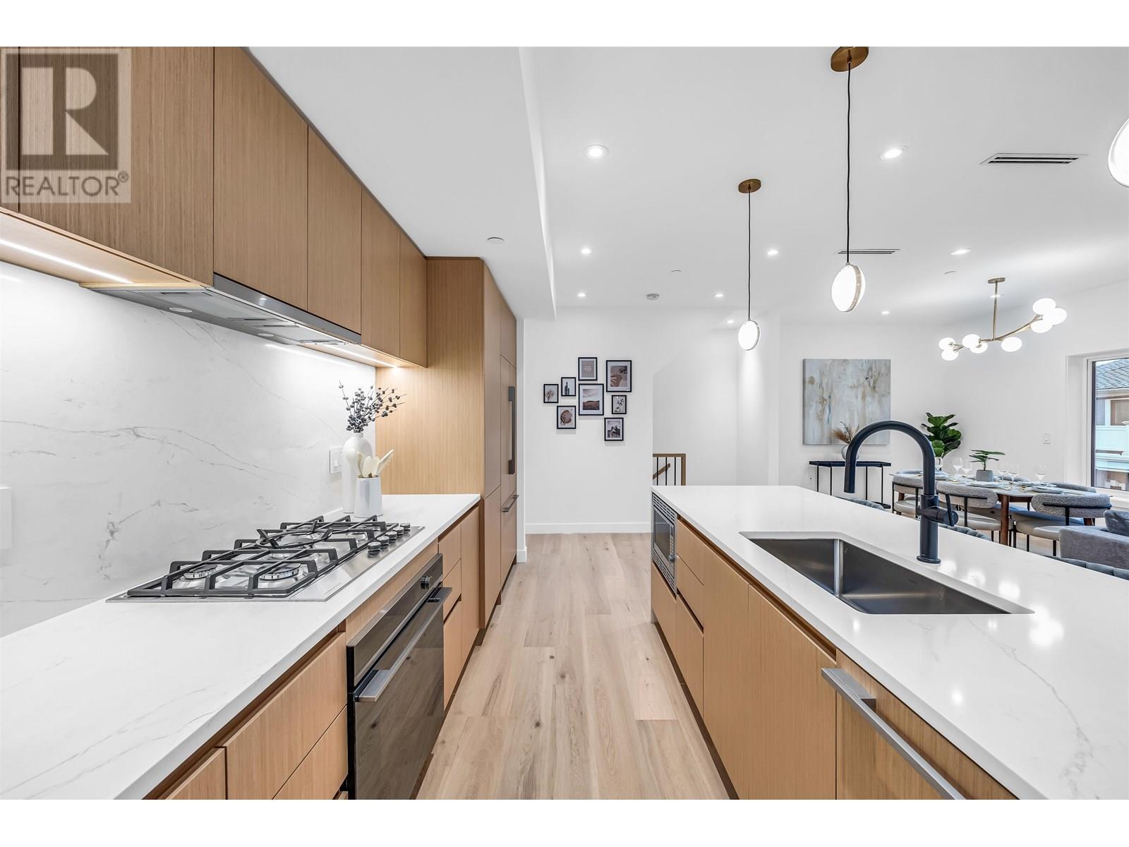 1012 W 52ND AVENUE