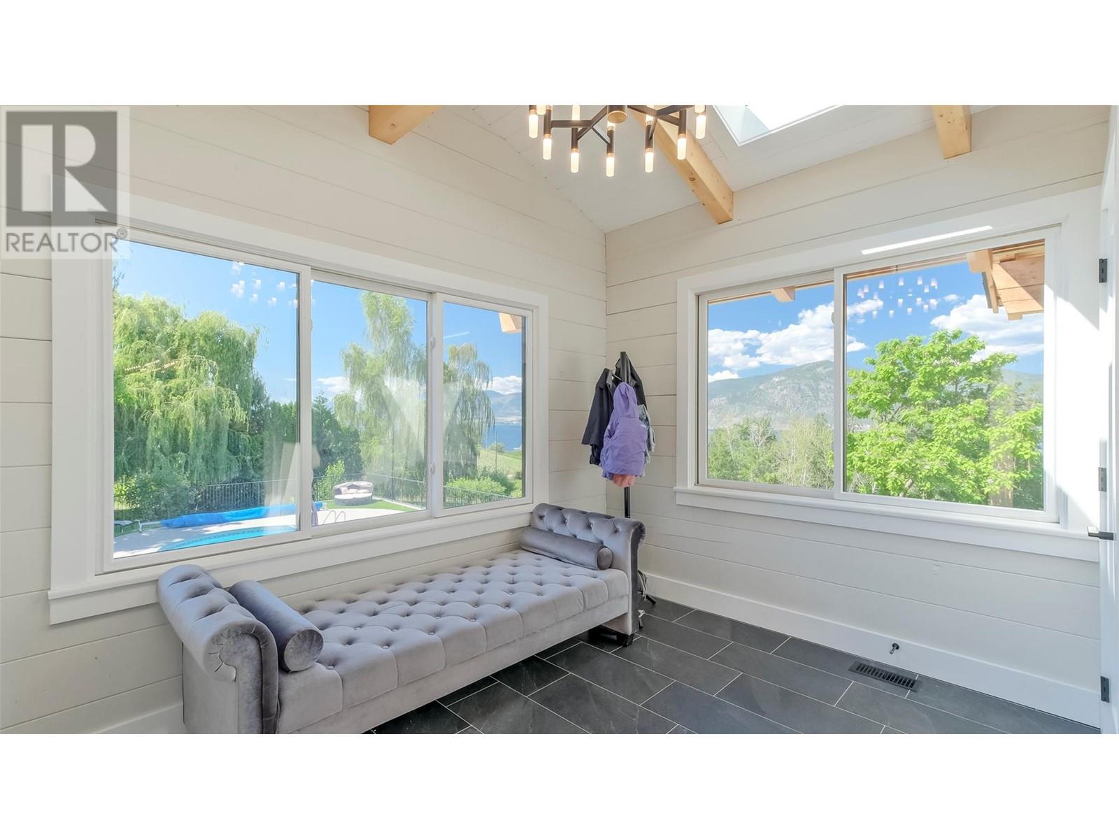 1055 PEARSON Road