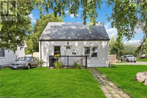 24 JOHN Street Brantford ON N3T4H7