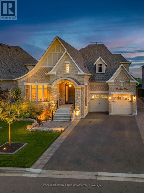 Property photo of 31 munsie drive, king (nobleton), ON l7b0n8