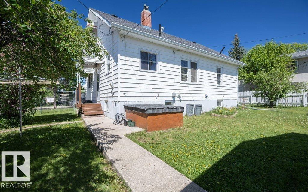 5131 52 ST