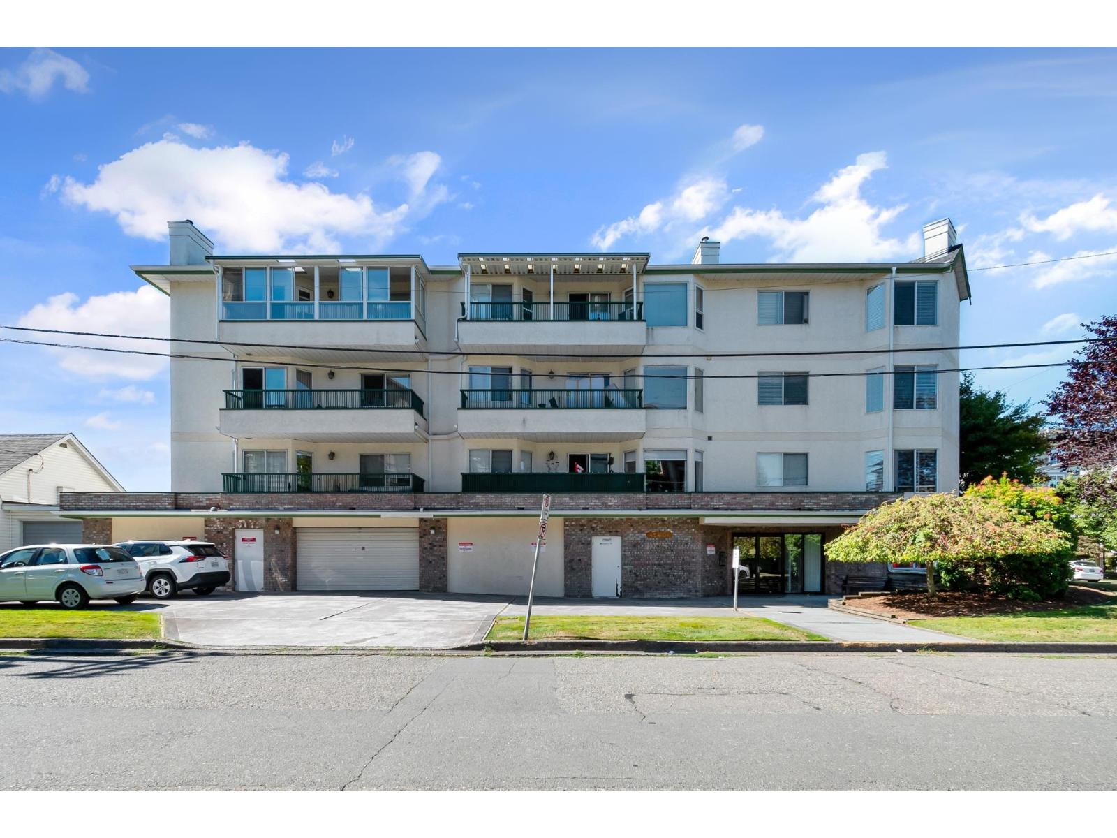 102 45604 BRETT AVENUE|Chilliwack Proper West