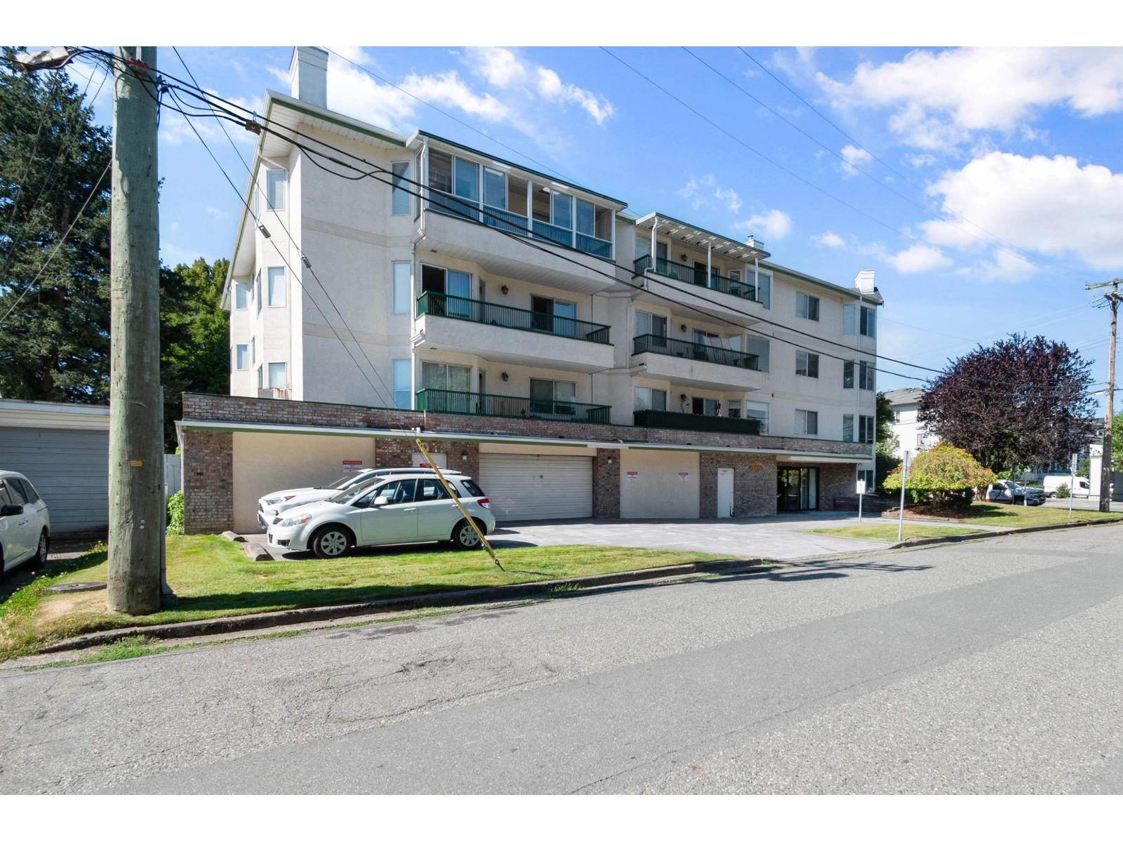 102 45604 BRETT AVENUE|Chilliwack Proper West