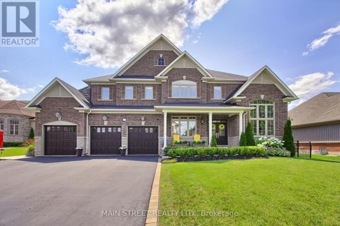 18 COUNTRY CLUB CRESCENT Uxbridge ON L9P0B8