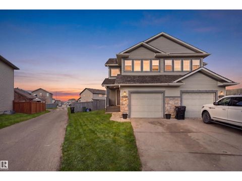 3545 11 ST NW Edmonton AB T6T0J7