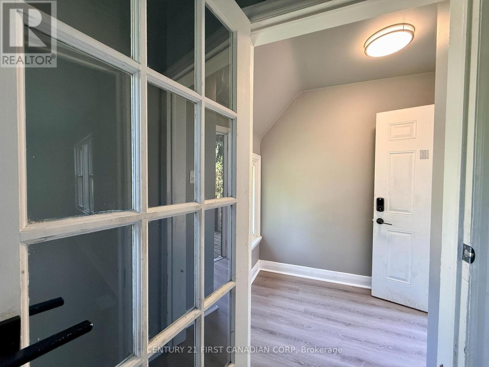 #1 - 363 ASHLAND AVENUE