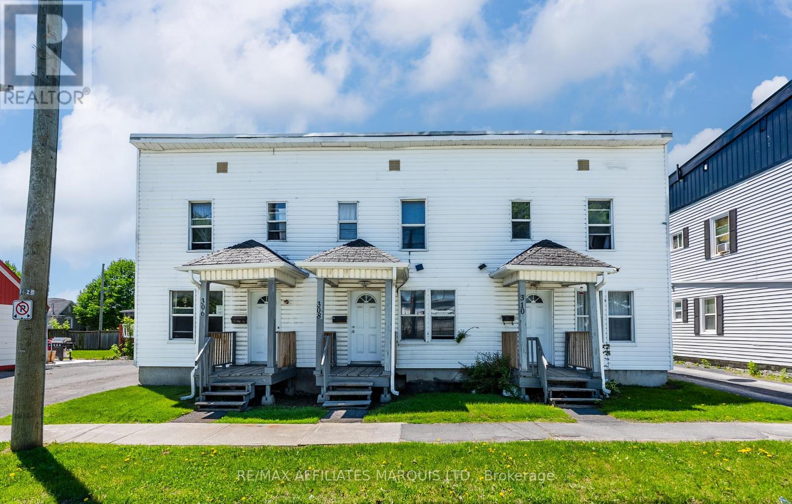 Photo 1 of 11 — 306 MARLBOROUGH STREET N, Cornwall, ON K6H4A3