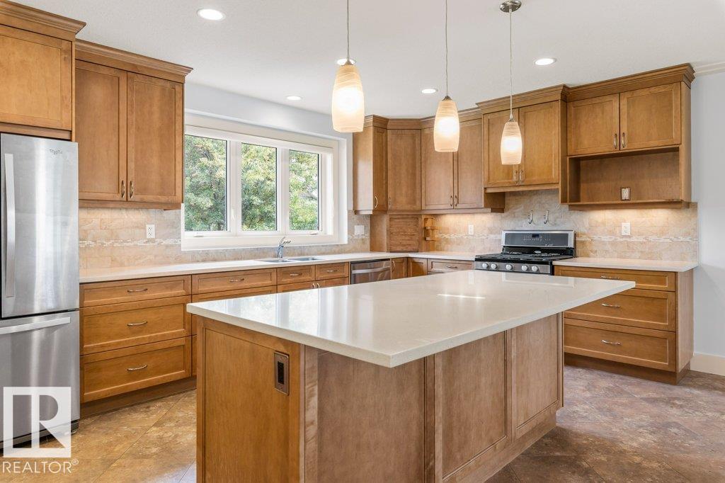 9711 146 ST NW