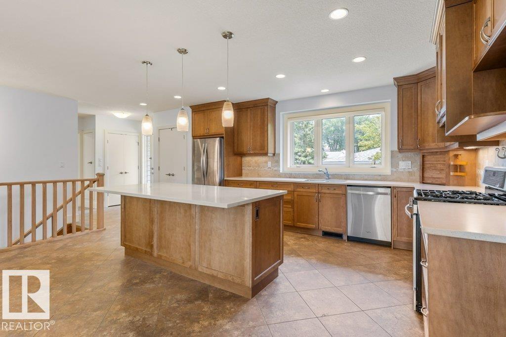 9711 146 ST NW