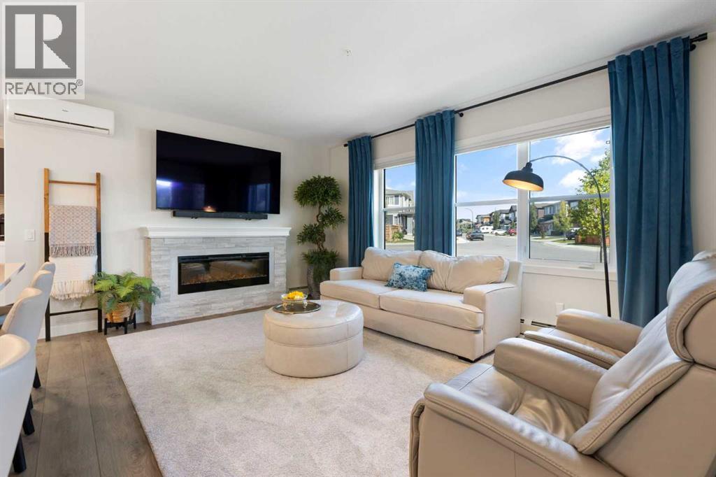 104, 55 Wolf Hollow Crescent SE