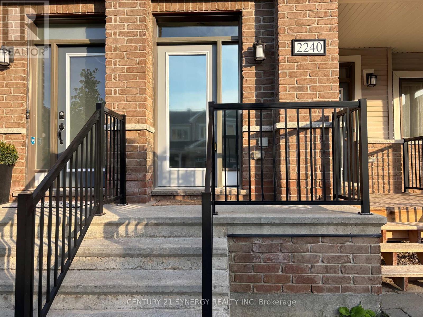 2240 WATERCOLOURS WAY