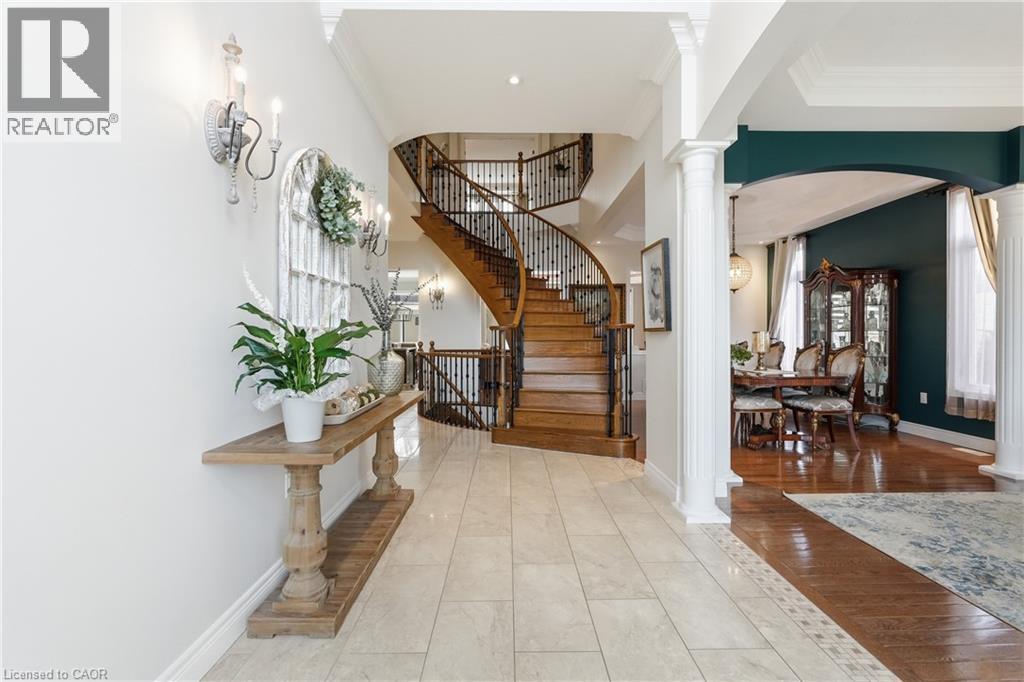 240 CLOVERLEAF Drive