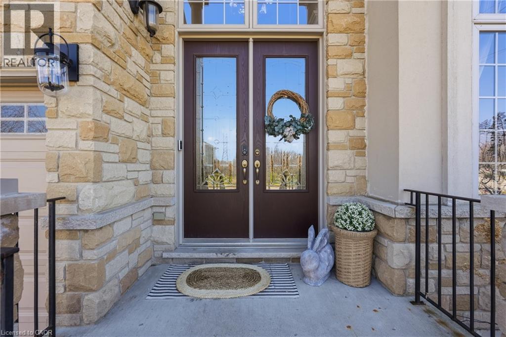 240 CLOVERLEAF Drive