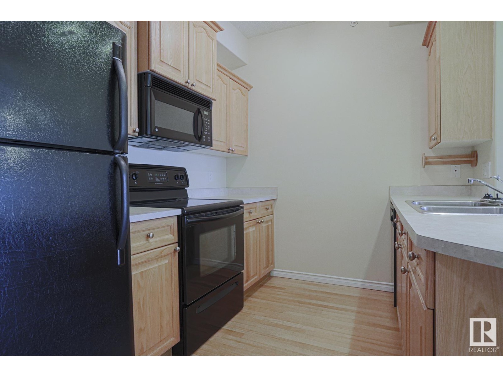 #421 14259 50 ST NW