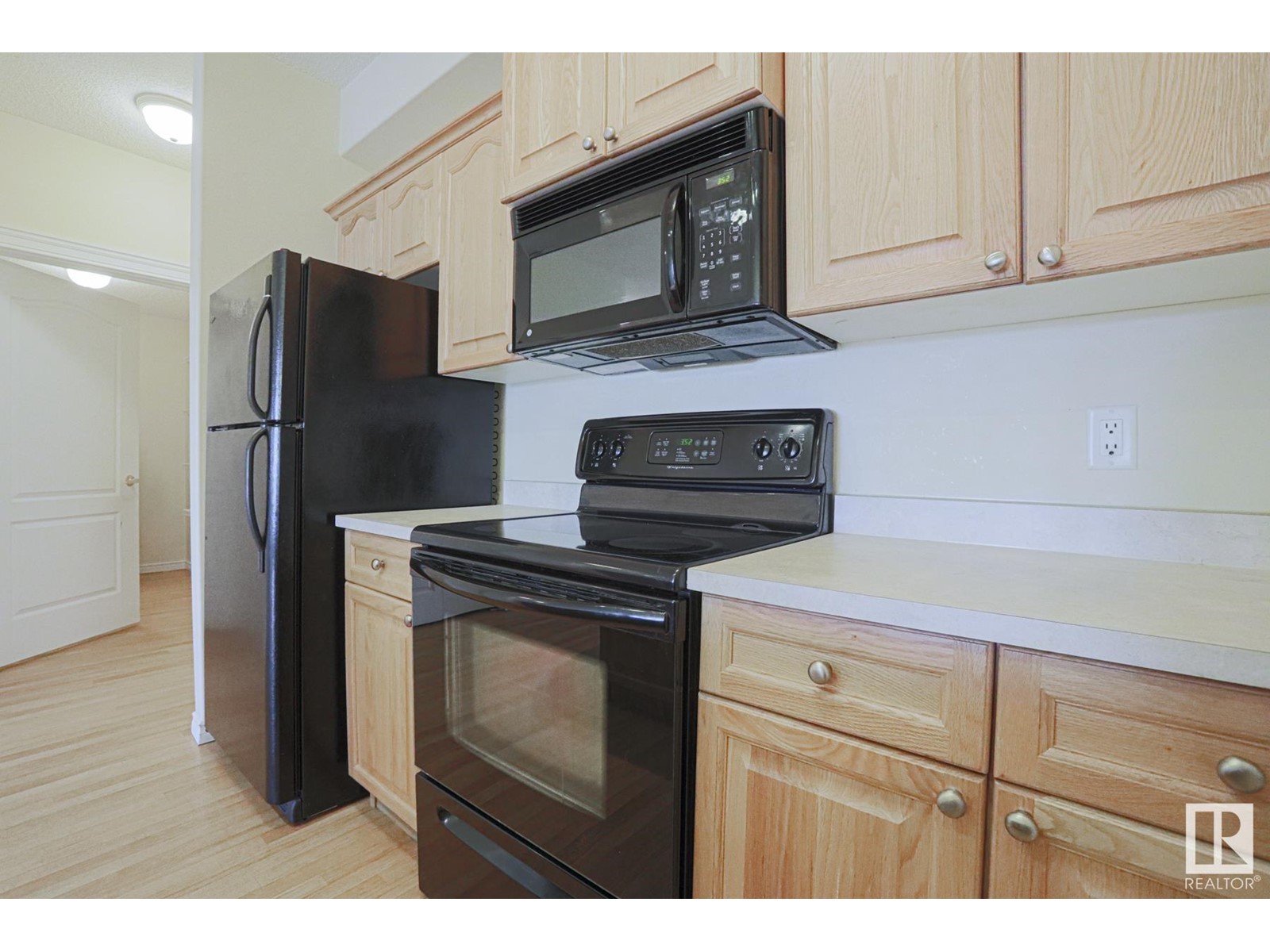#421 14259 50 ST NW