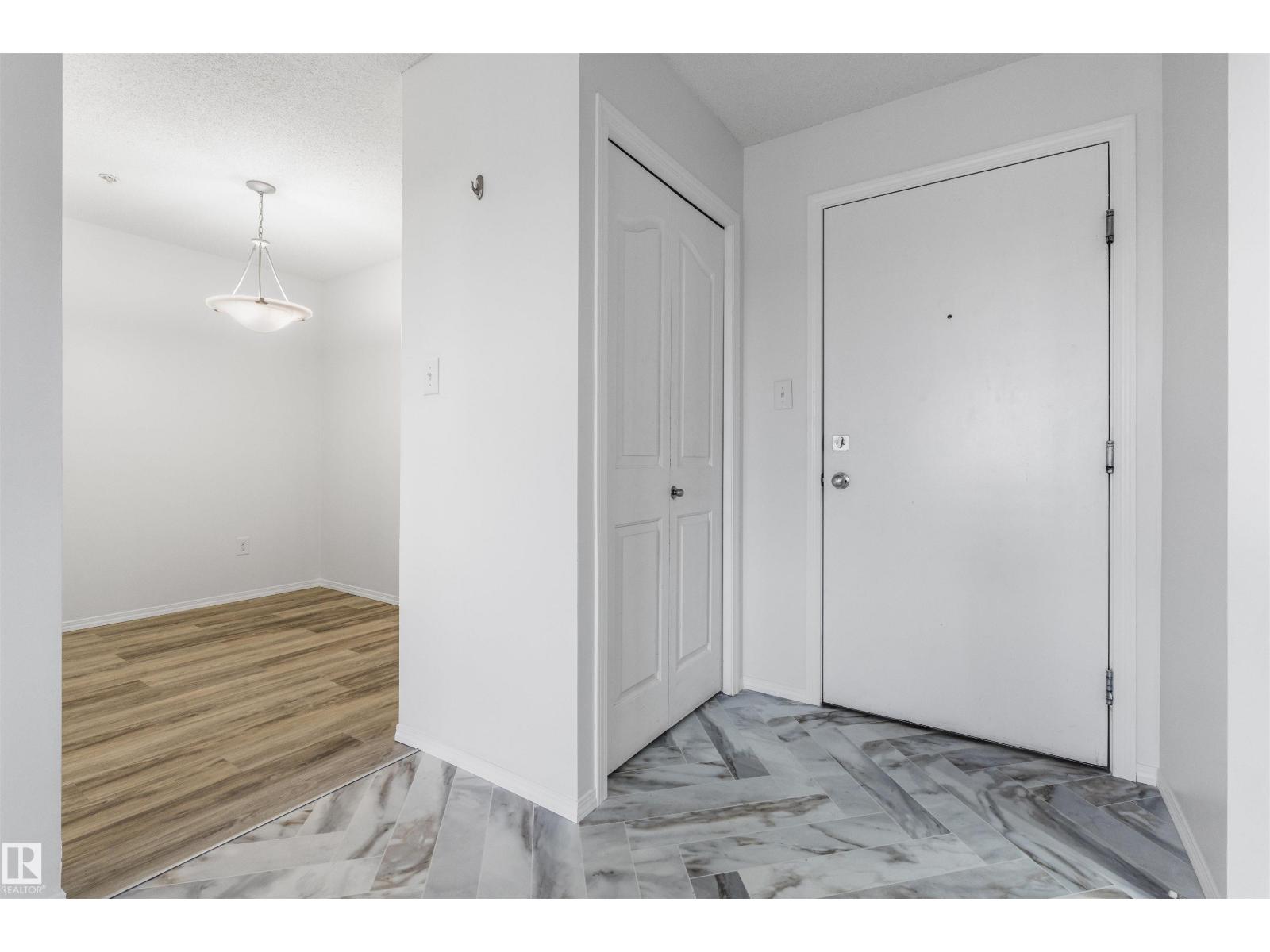 #313 270 MCCONACHIE DR NW