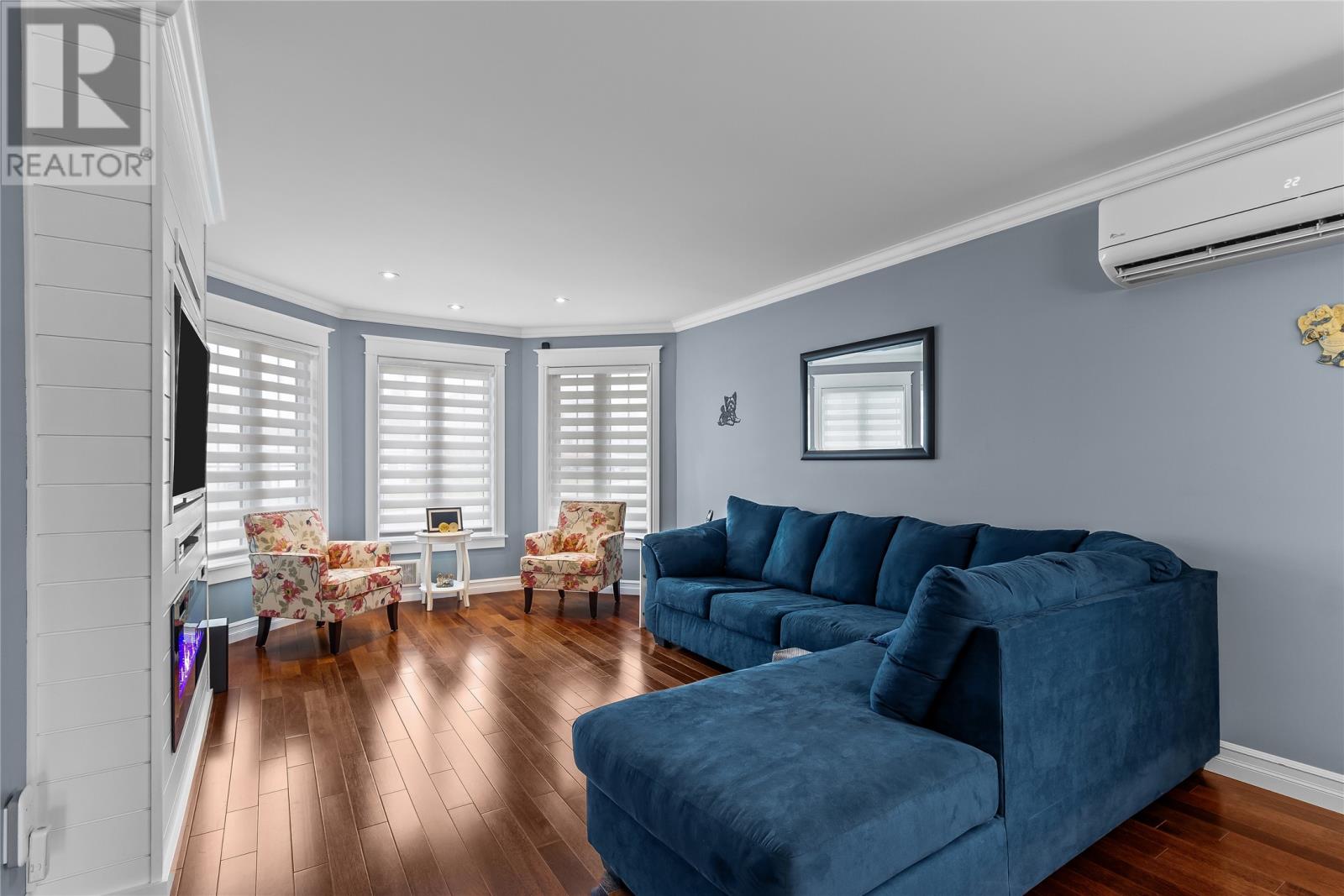8 Sheppard Place