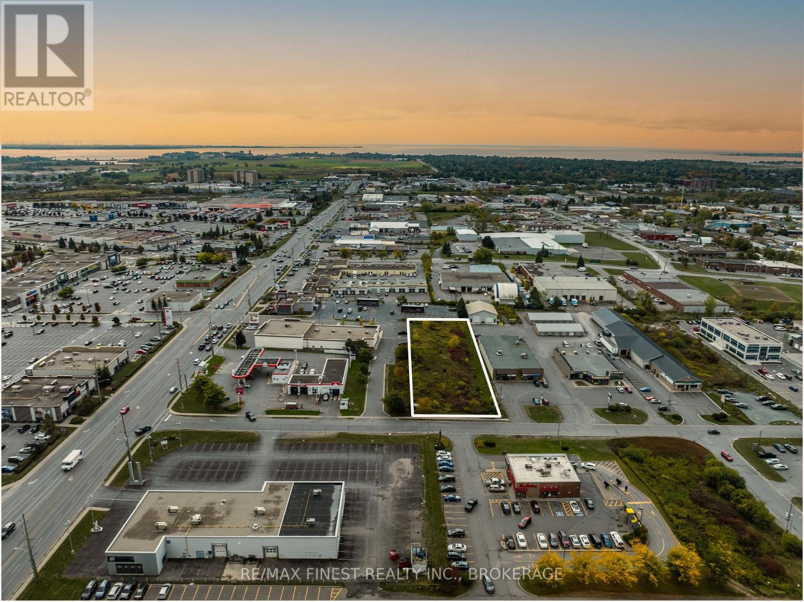 635 ARLINGTON PARK PLACE