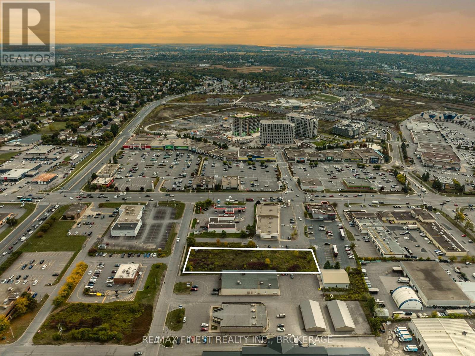 635 ARLINGTON PARK PLACE