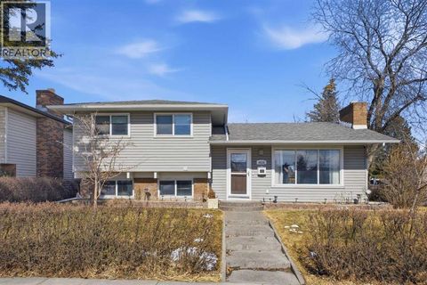 4636 26 Avenue NE Calgary AB T1Y2R8