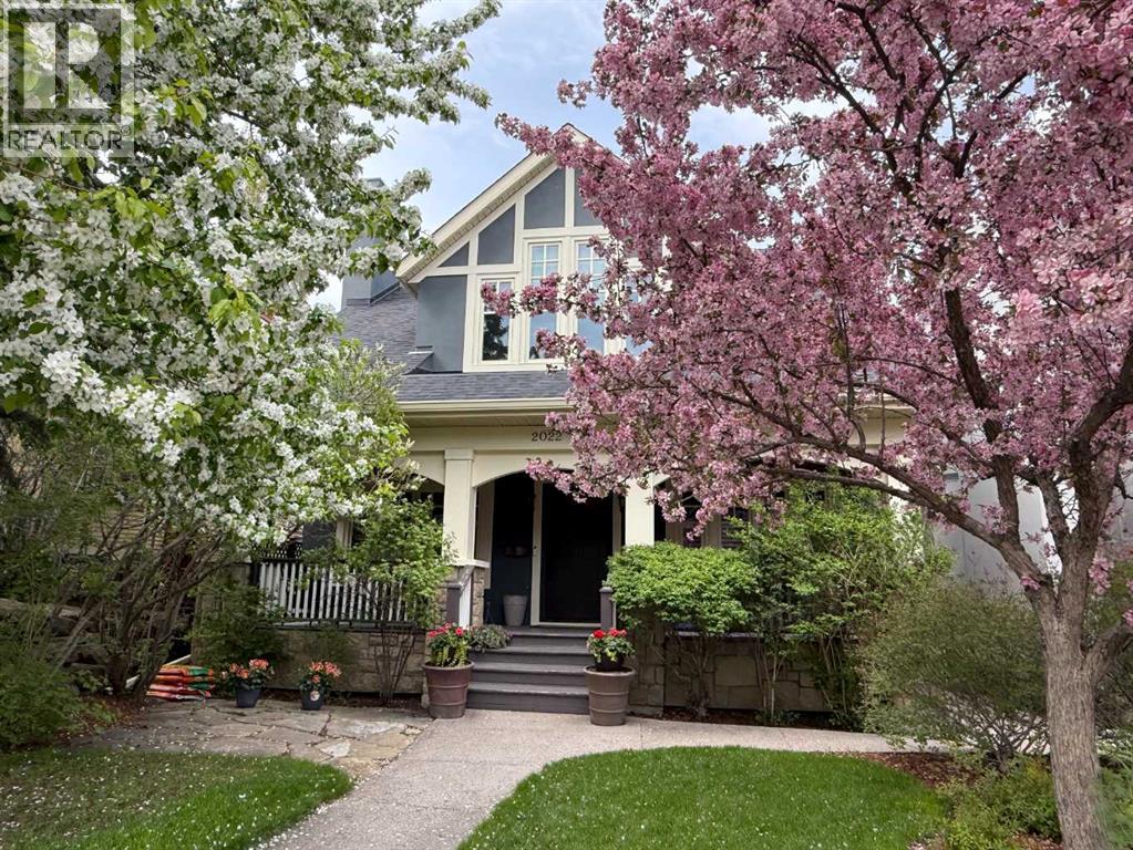 2022 32 Avenue SW