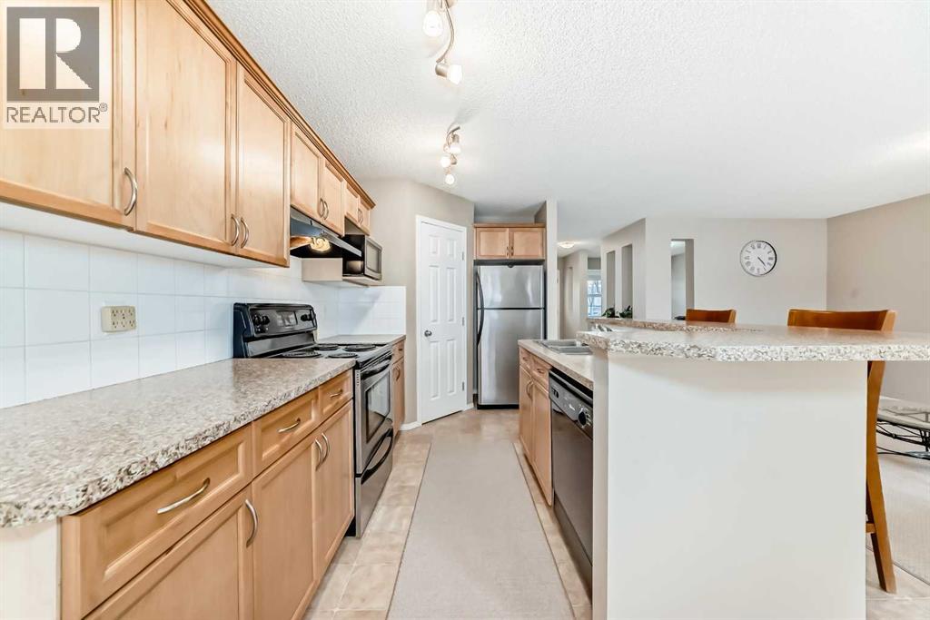 136 Everglen Road SW