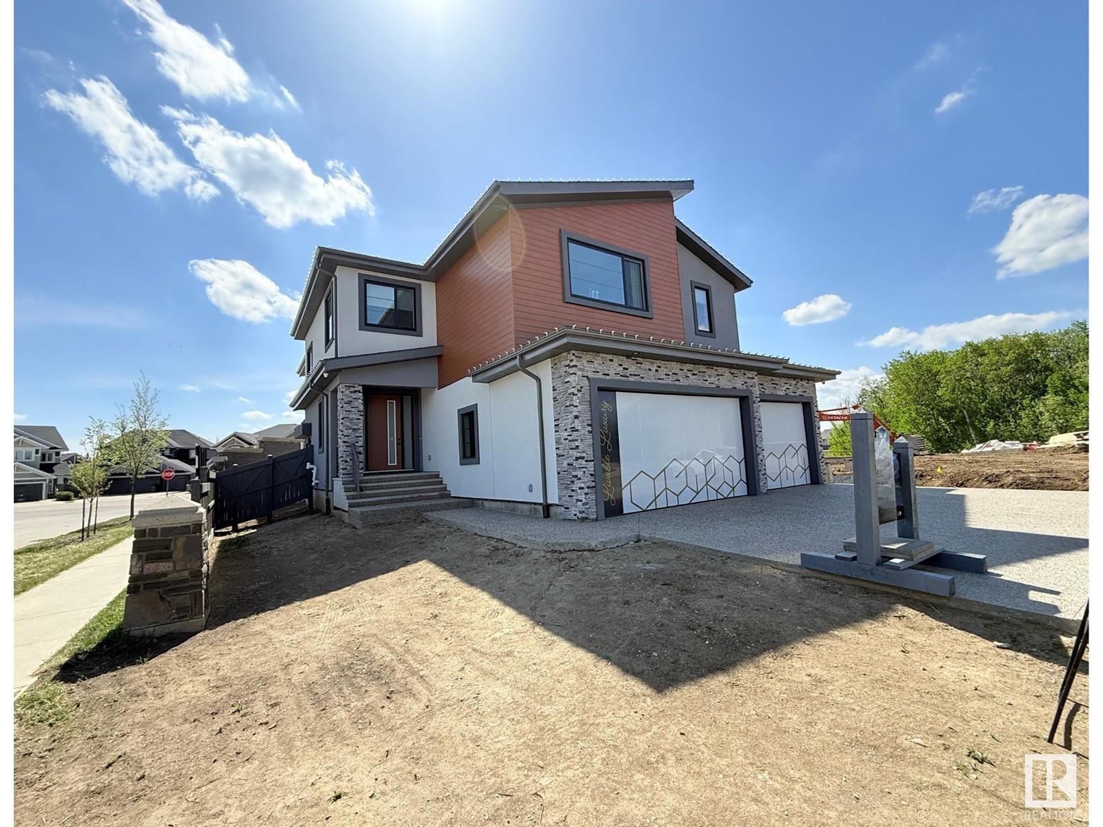 4015 GINSBURG CR NW