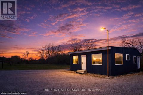 11 MELVILLE ROAD Prince Edward County (Hillier Ward) ON K0K2T0