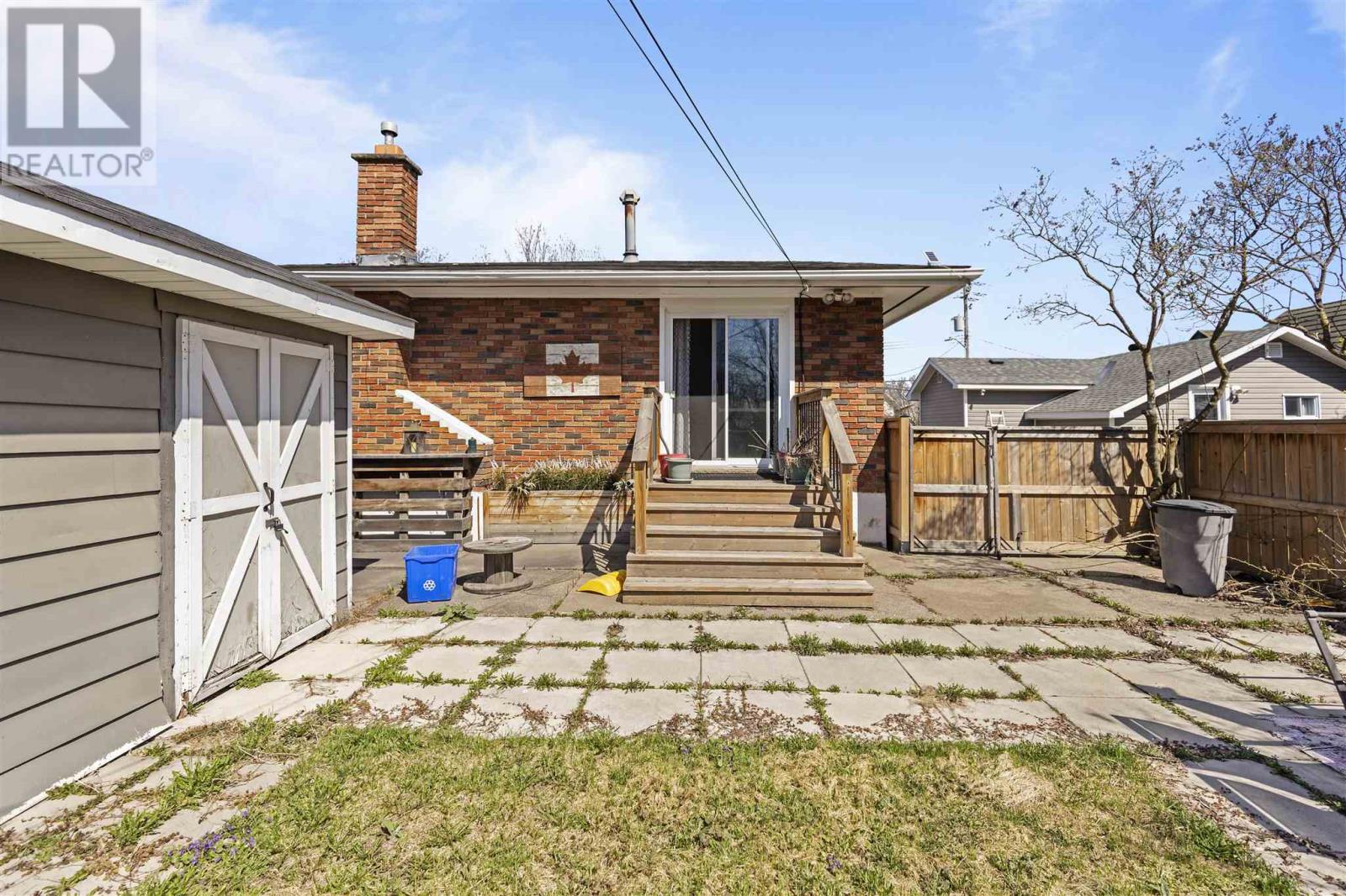Homes for Sale Sault Ste. Marie 619 Wellington ST W