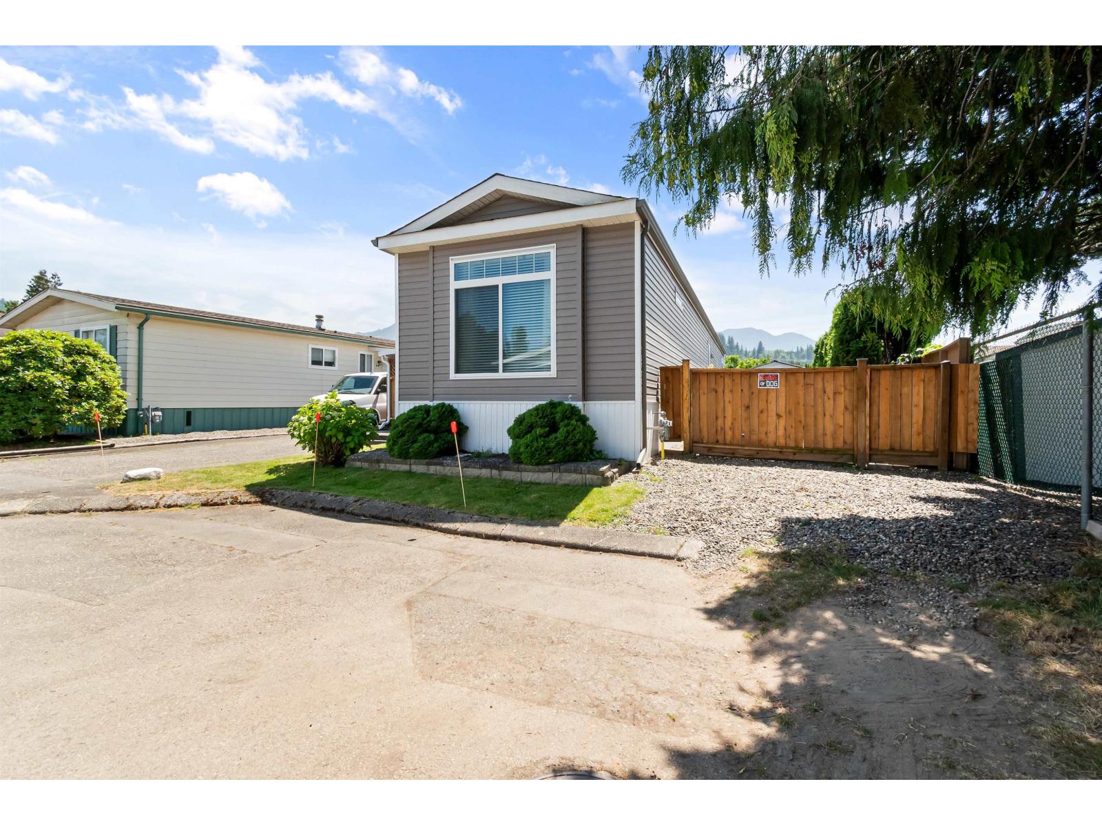 93 6338 VEDDER ROAD|Sardis South