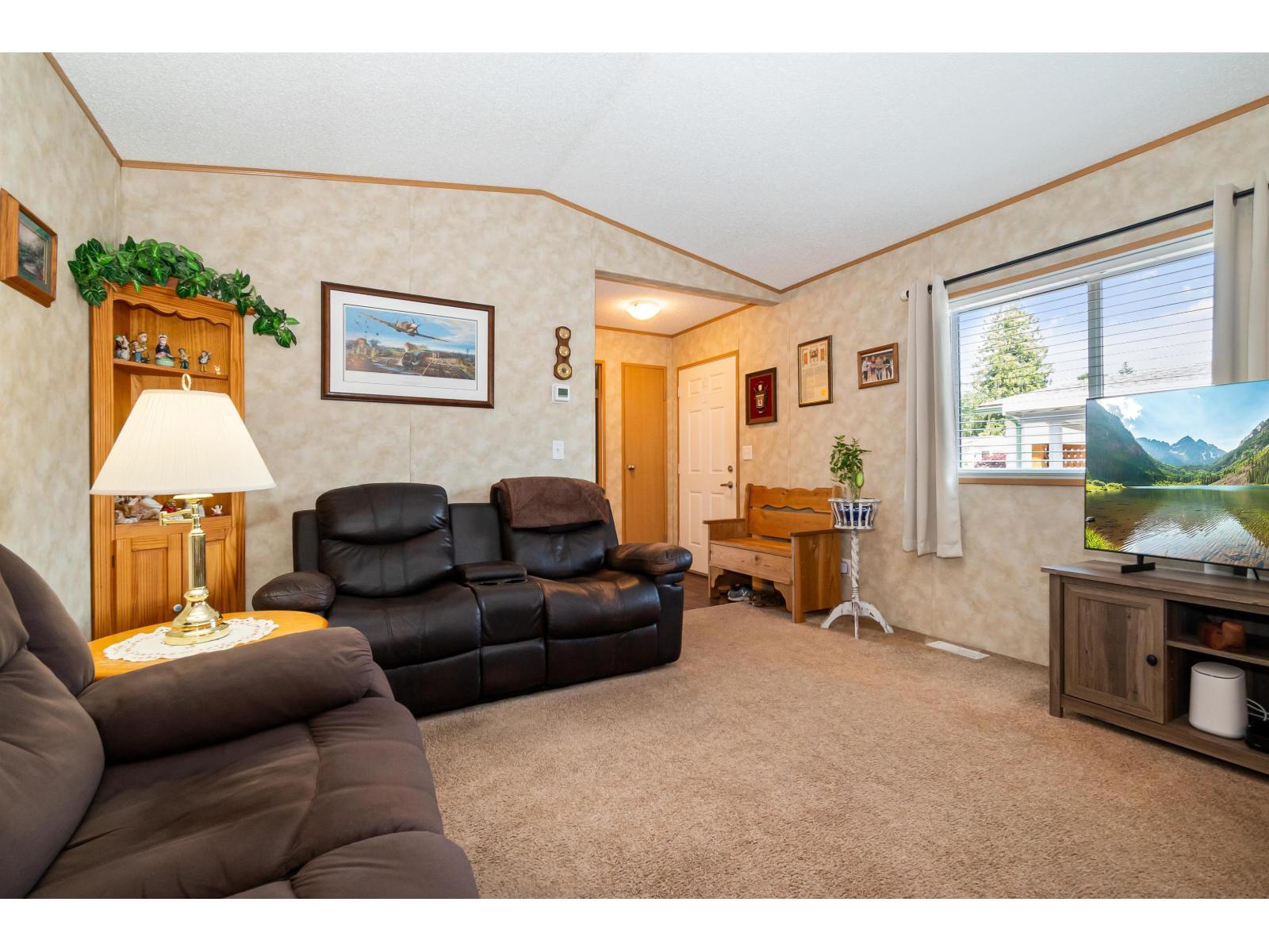 93 6338 VEDDER ROAD|Sardis South