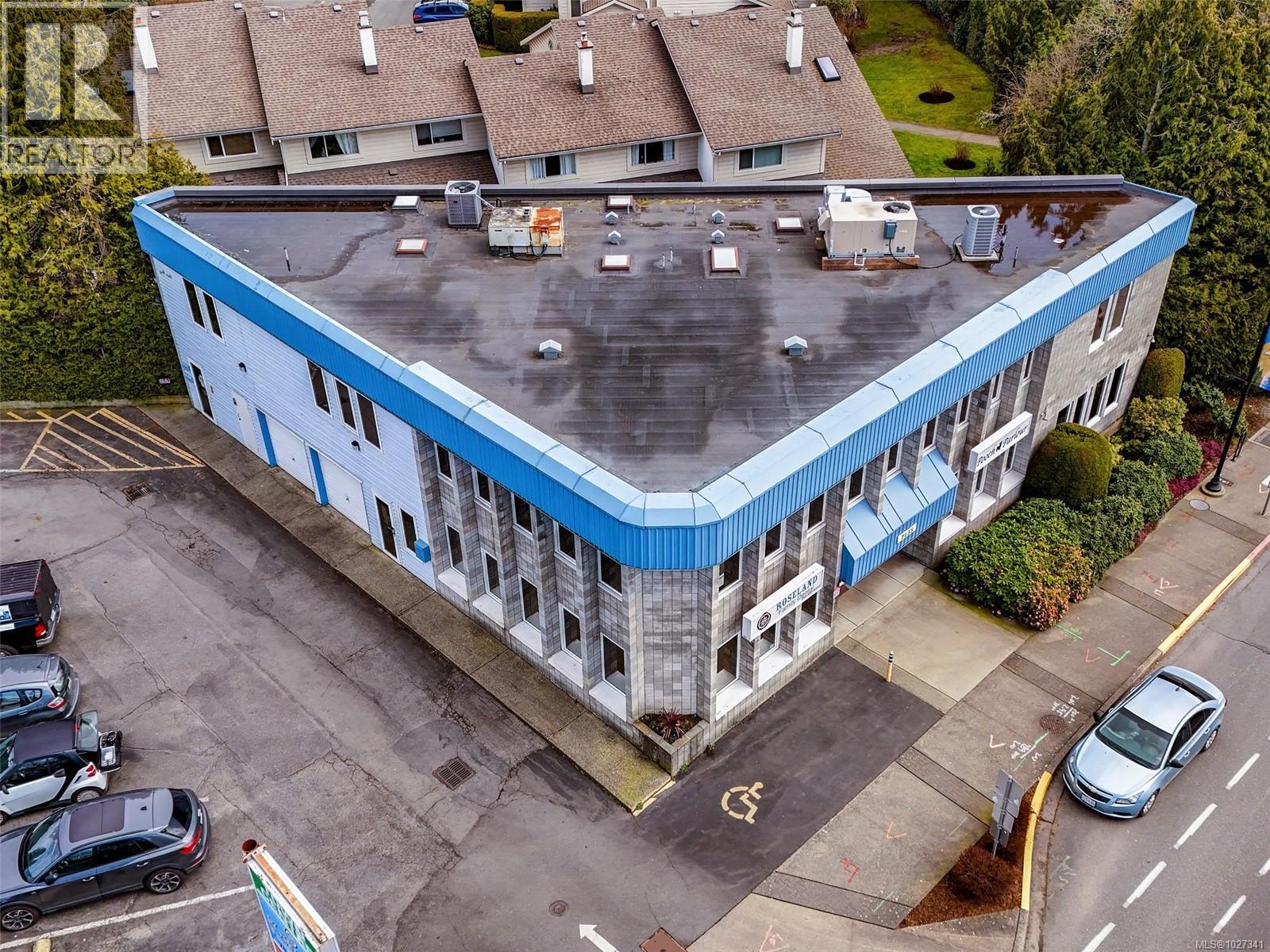 7135 West Saanich Rd