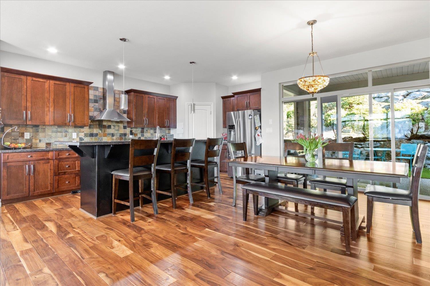 214 51075 FALLS COURT|Eastern Hillsides