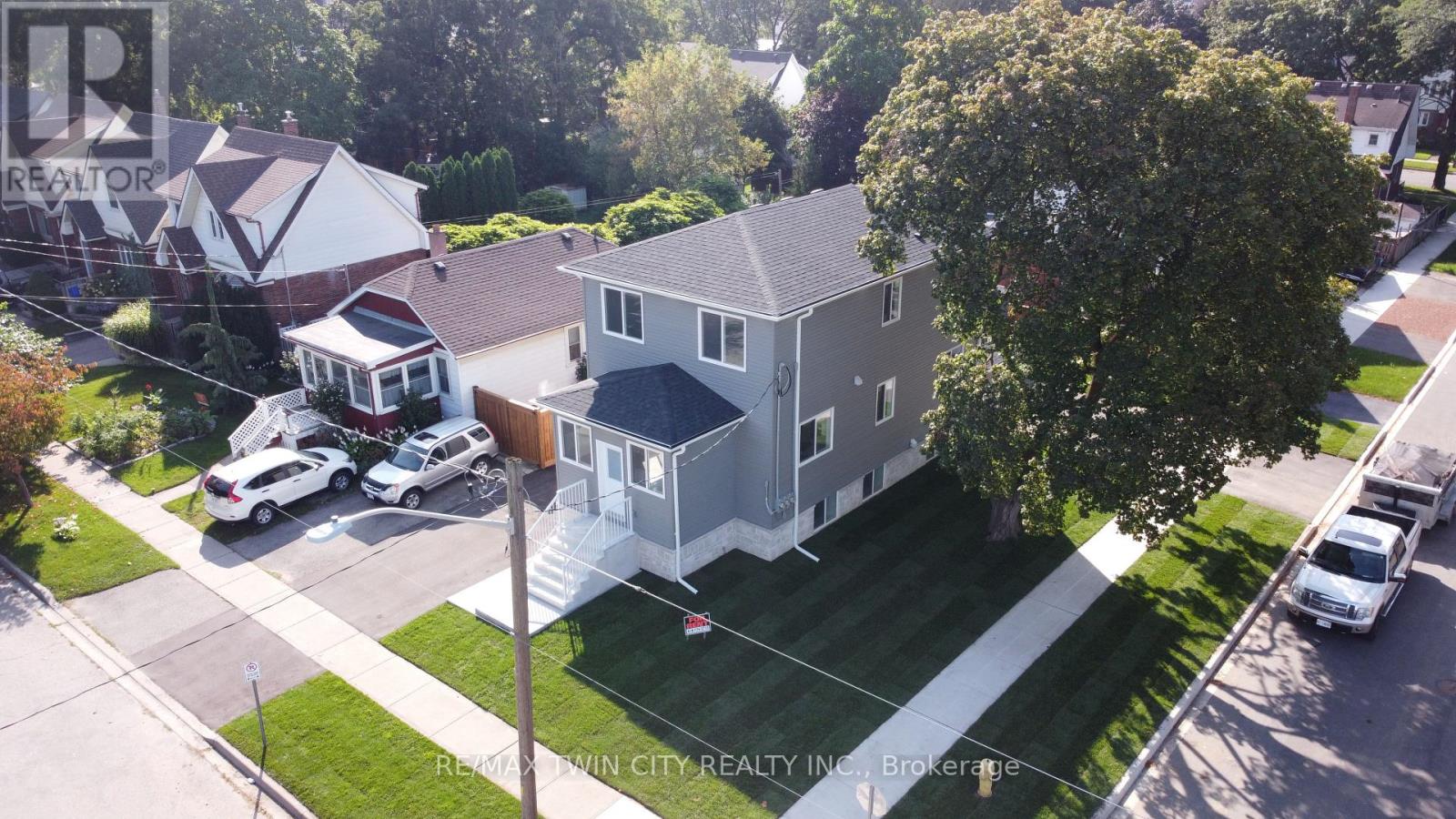 3 - 309 NELSON STREET