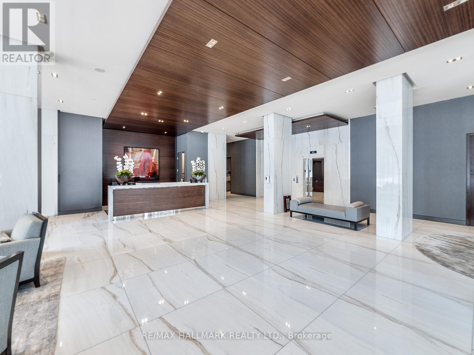 308 - 88 DAVENPORT ROAD
