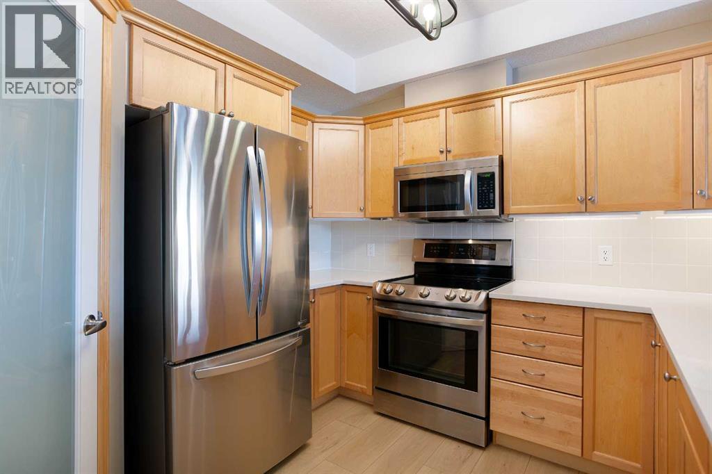 236, 15 Everstone Drive SW