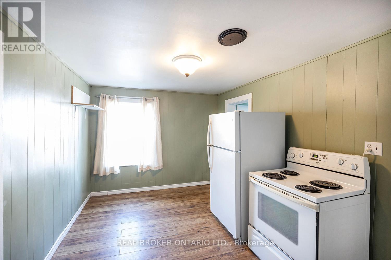 3 - 91 DIVISION STREET